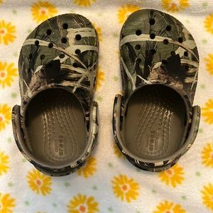 Baby crocs